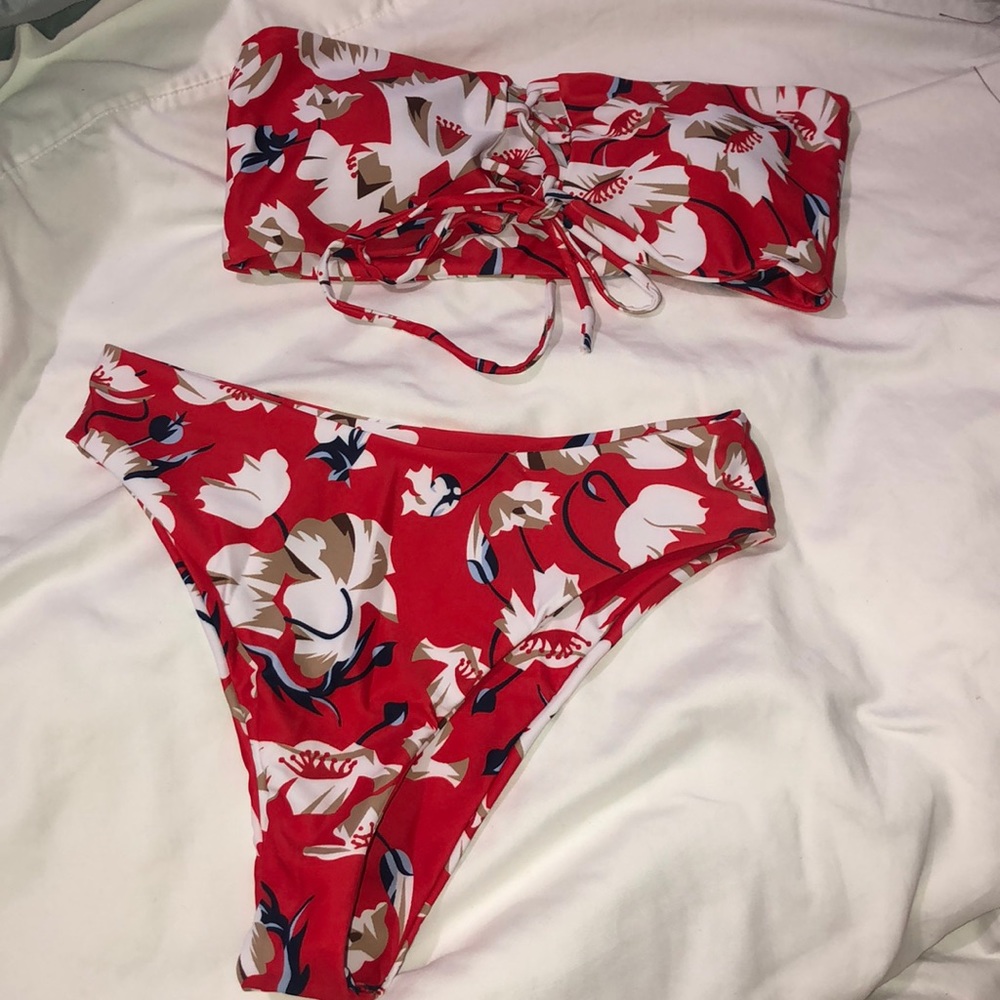 BRAND NEWWW Swimsuit !!!